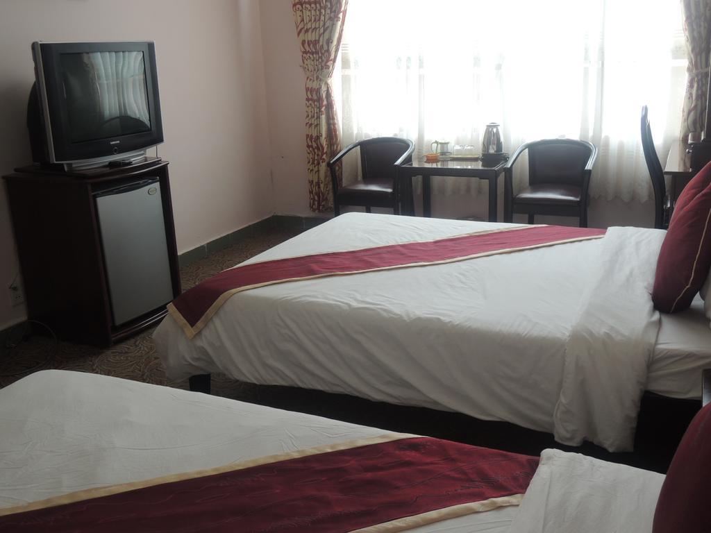 Y Lan Hotel Da Lat Room photo